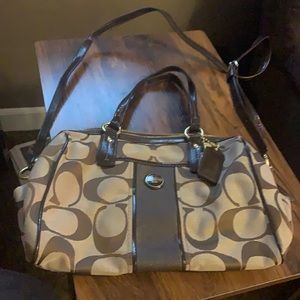 Like New! SIGNATURE STRIPE SATCHEL (COACH F24364)